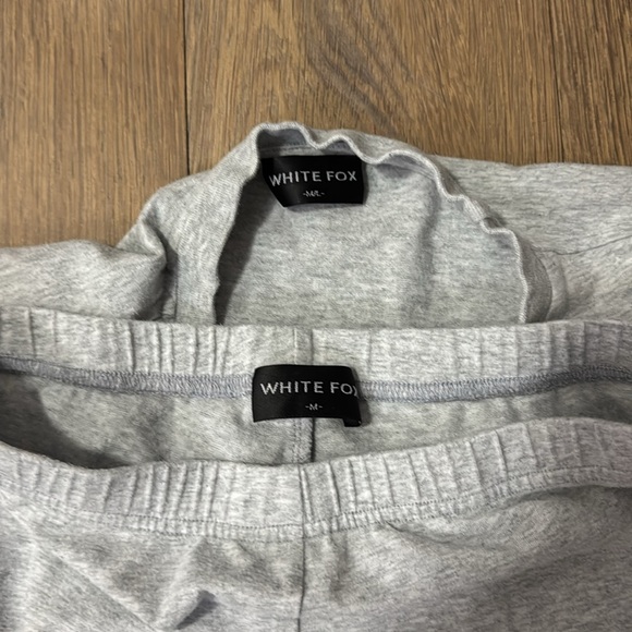 White Fox Matching Set - Picture 4 of 4